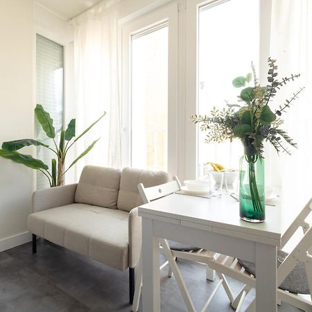 Beach Studio Apartment Playa Malagueta Малага Екстериор снимка