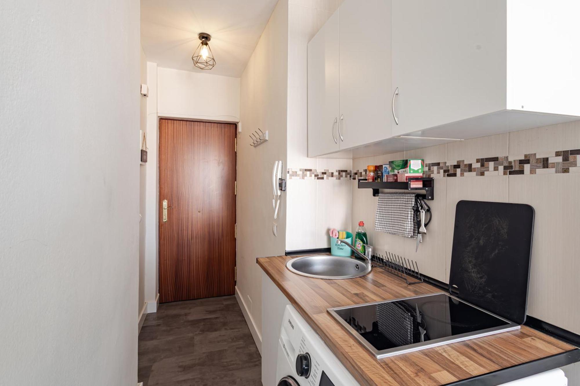Beach Studio Apartment Playa Malagueta Малага Екстериор снимка